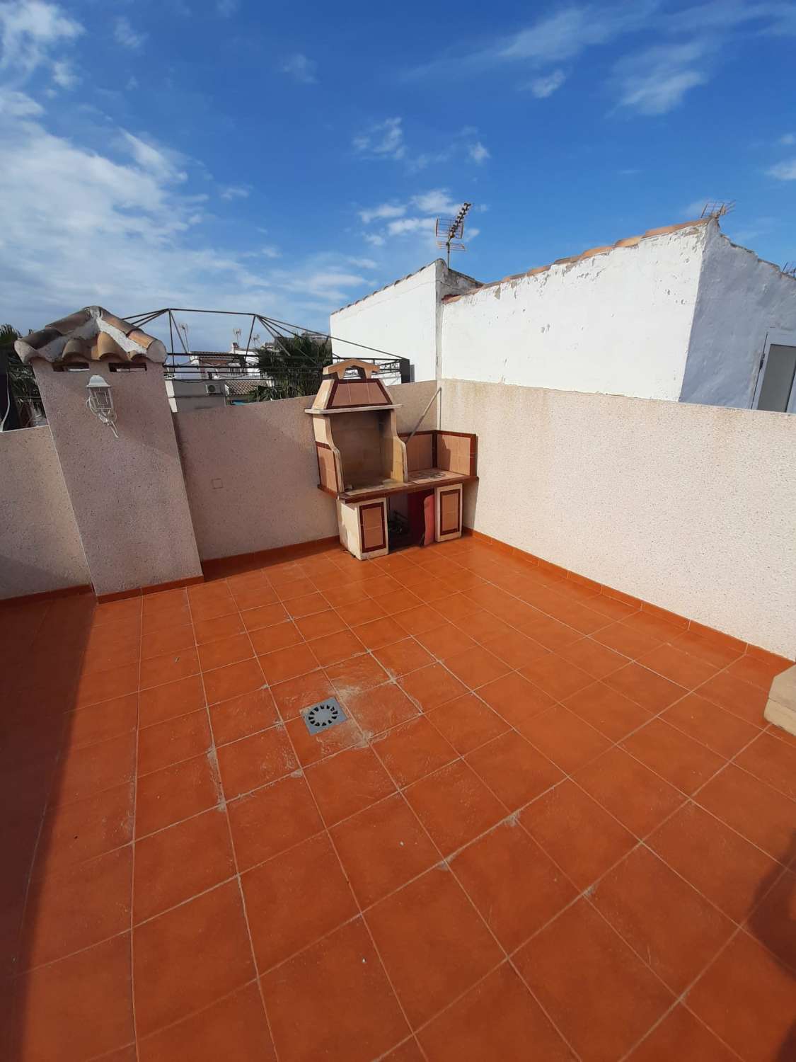 Semi-detached duplex bungalow 3 bedrooms, pool in Torrevieja (Costa Blanca South)