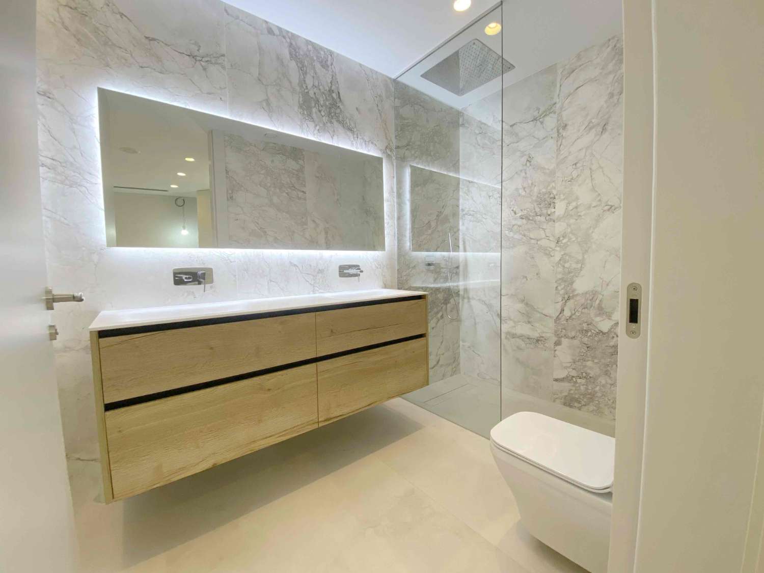 كنة للبيع في Benidorm