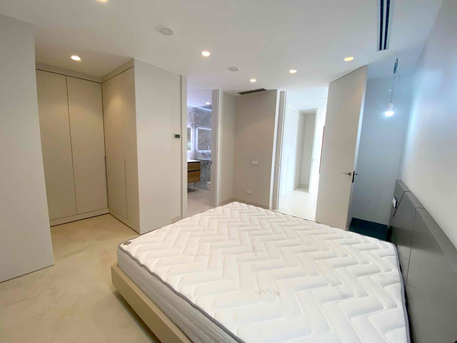 كنة للبيع في Benidorm