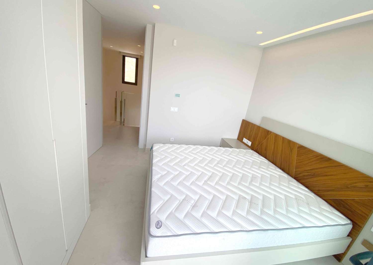 كنة للبيع في Benidorm