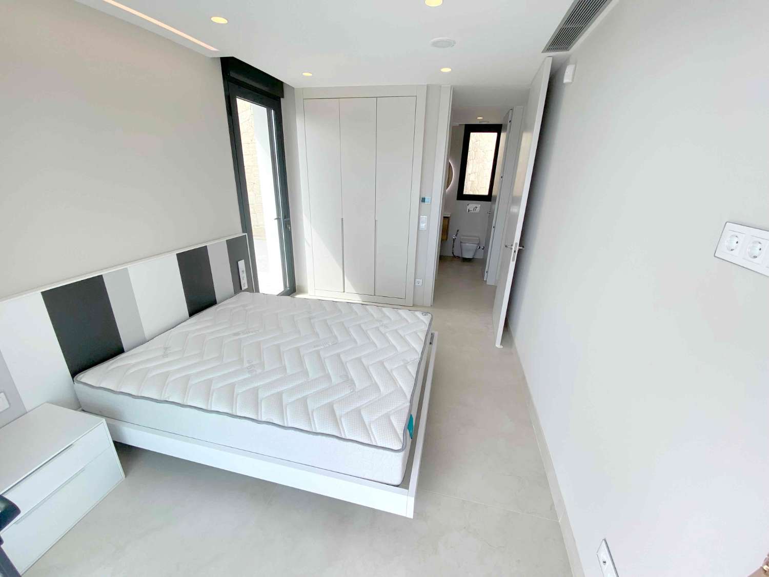 كنة للبيع في Benidorm