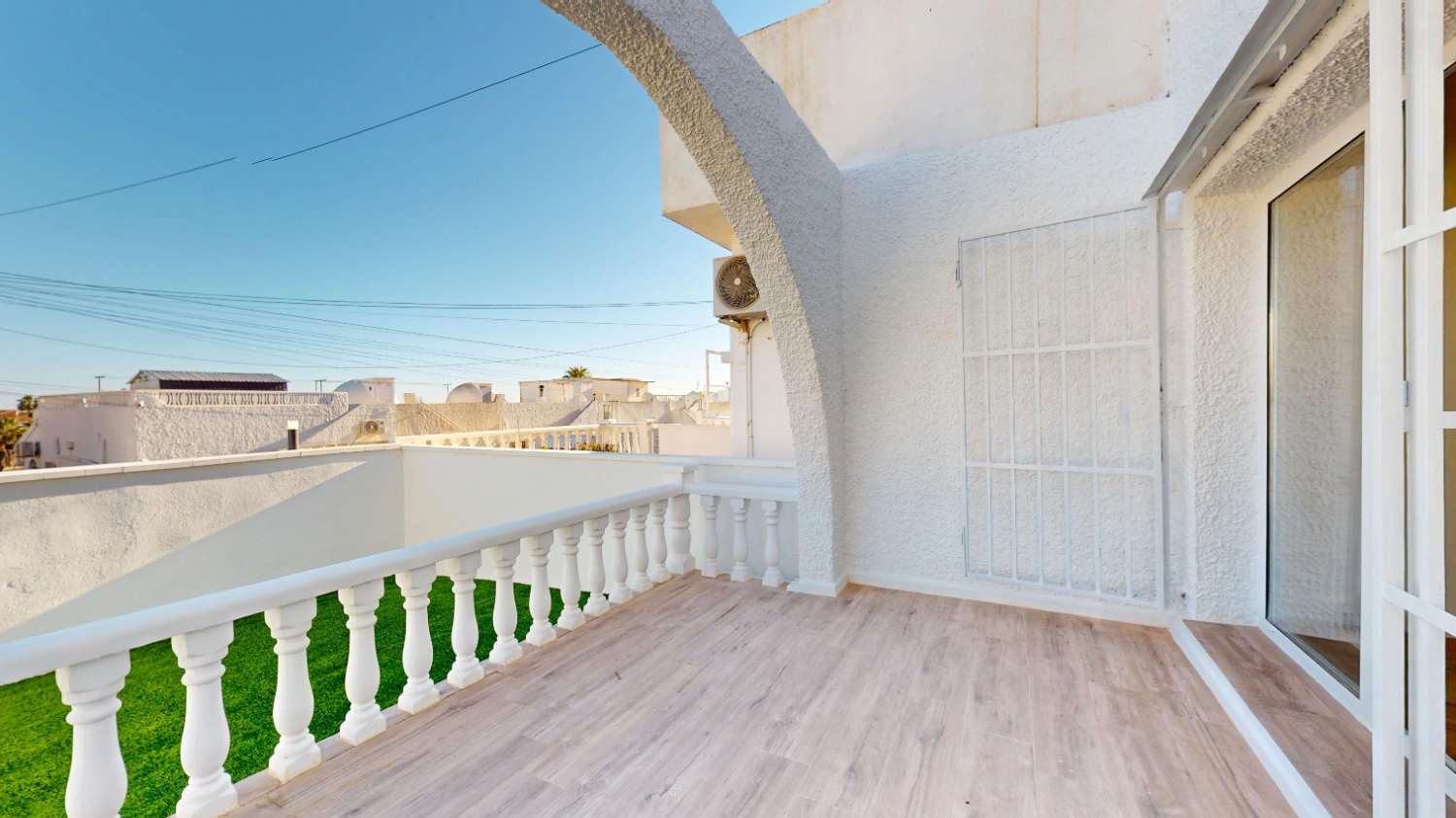 جناح صغير للبيع في Villamartín-Las Filipinas (Orihuela)