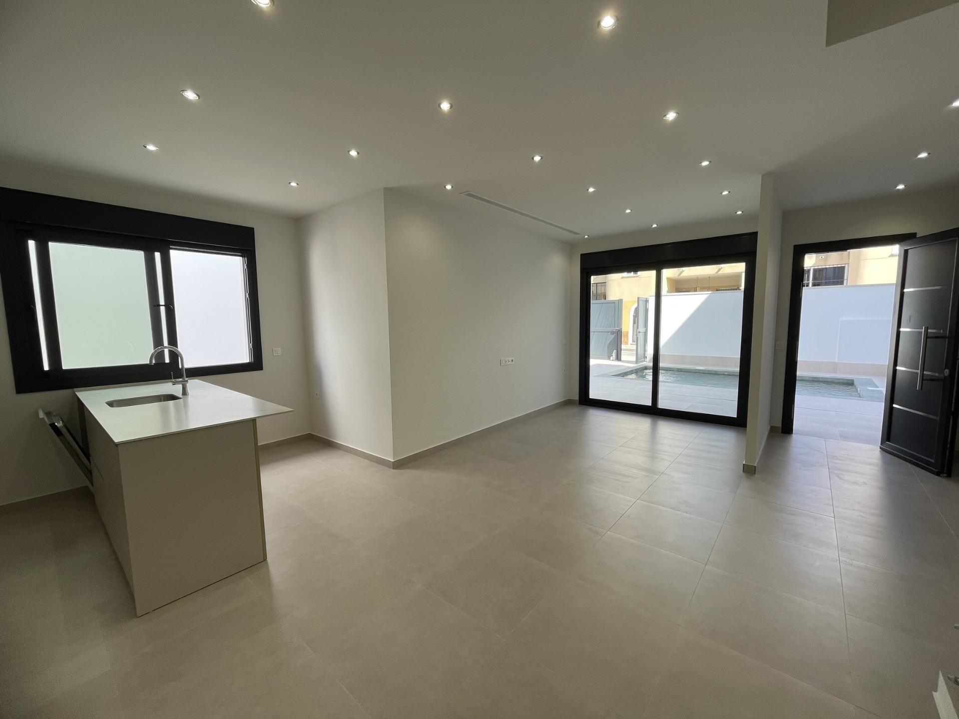 Villa for sale in Almoradí