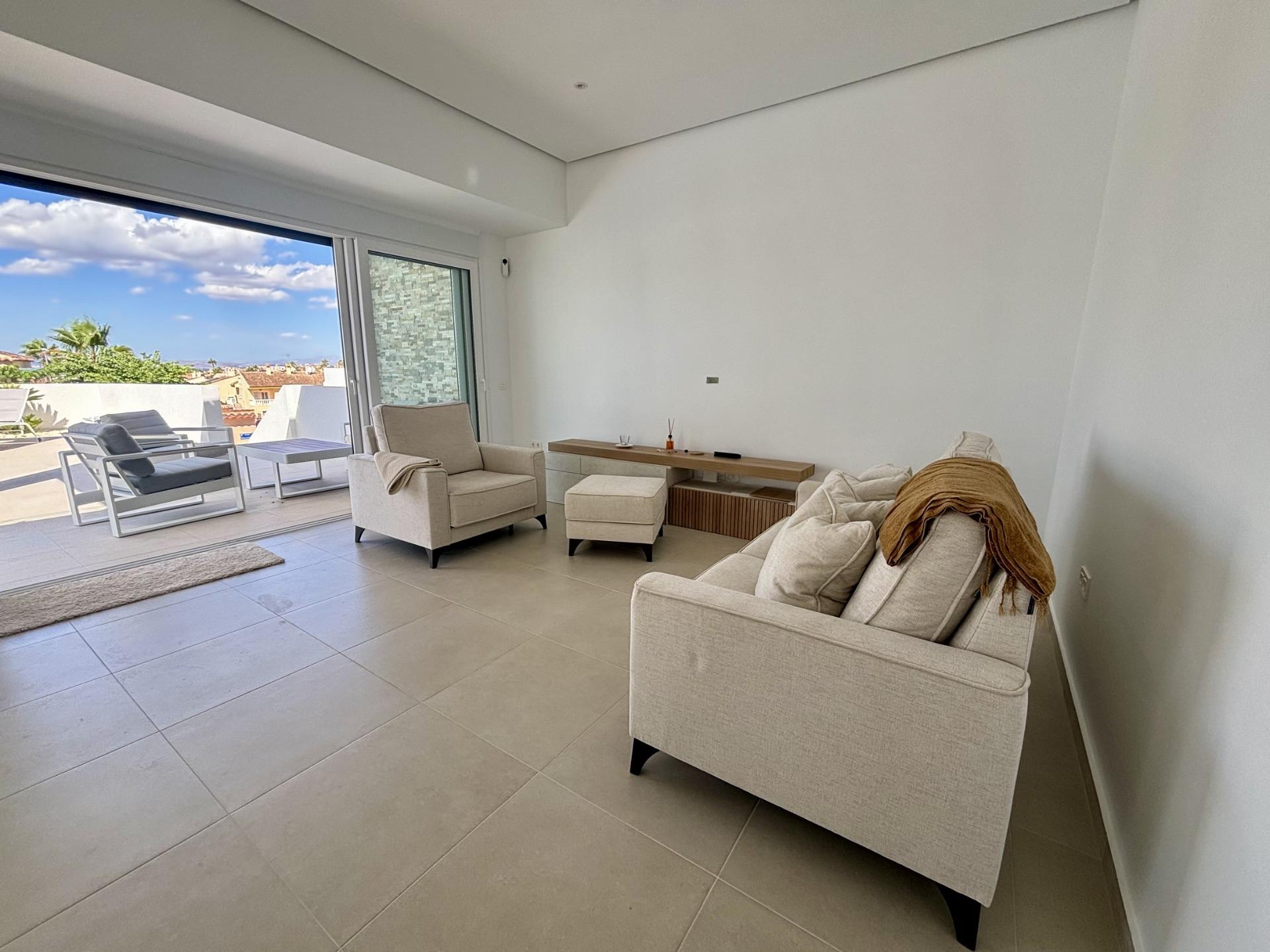 Villa en venta en Rojales