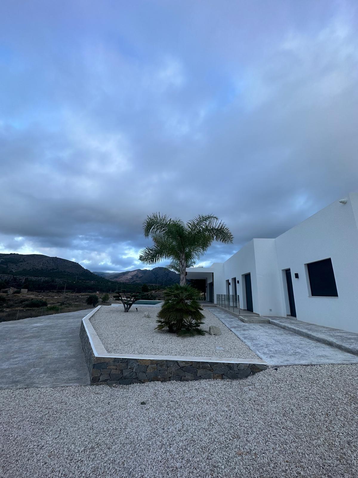 Villa en venta en Pinoso