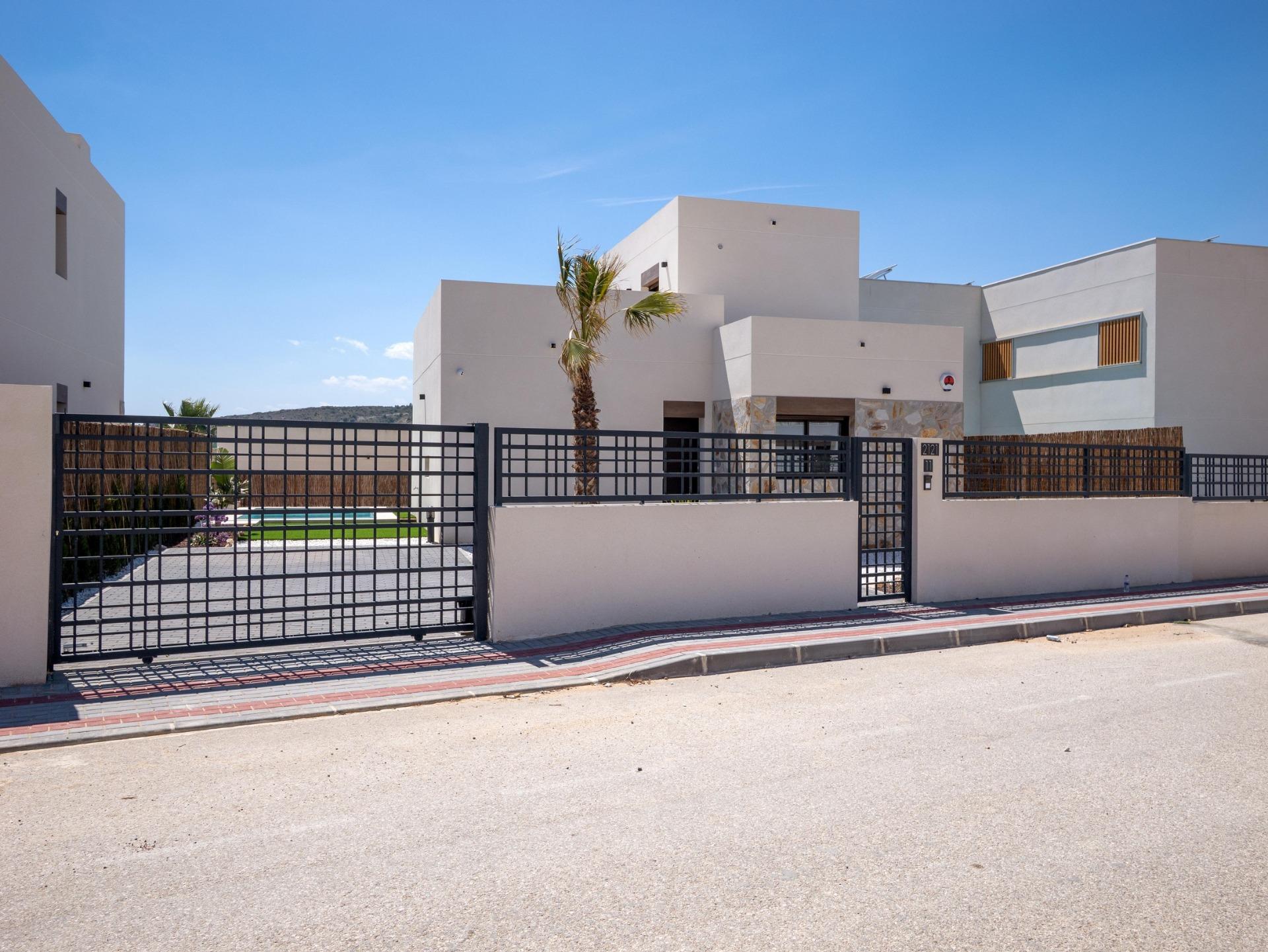 Villa en venta en Algorfa