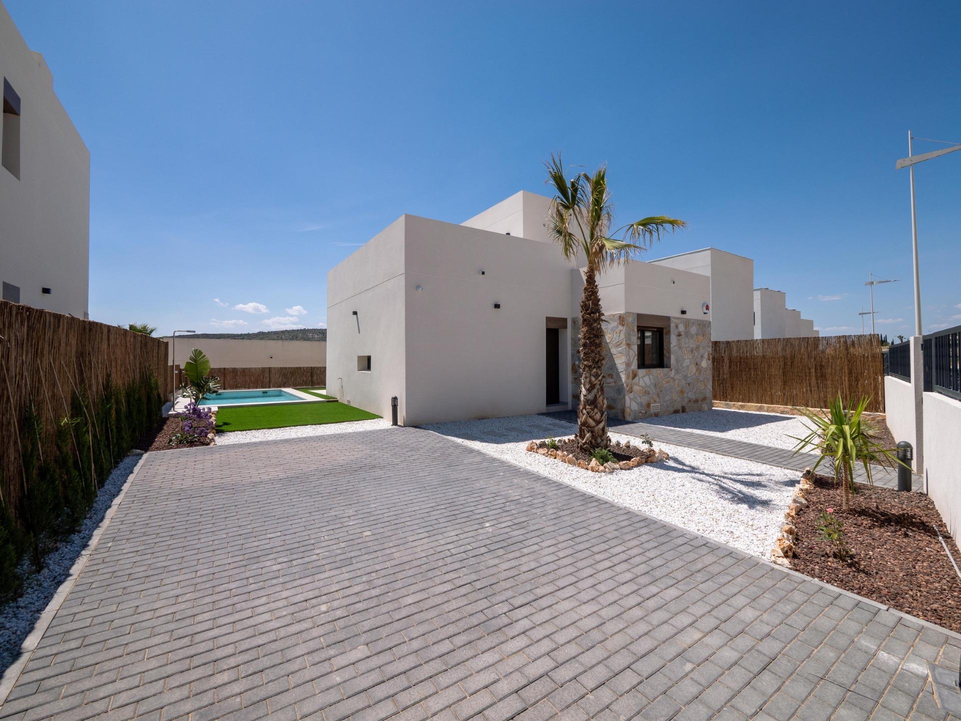 Villa en venta en Algorfa