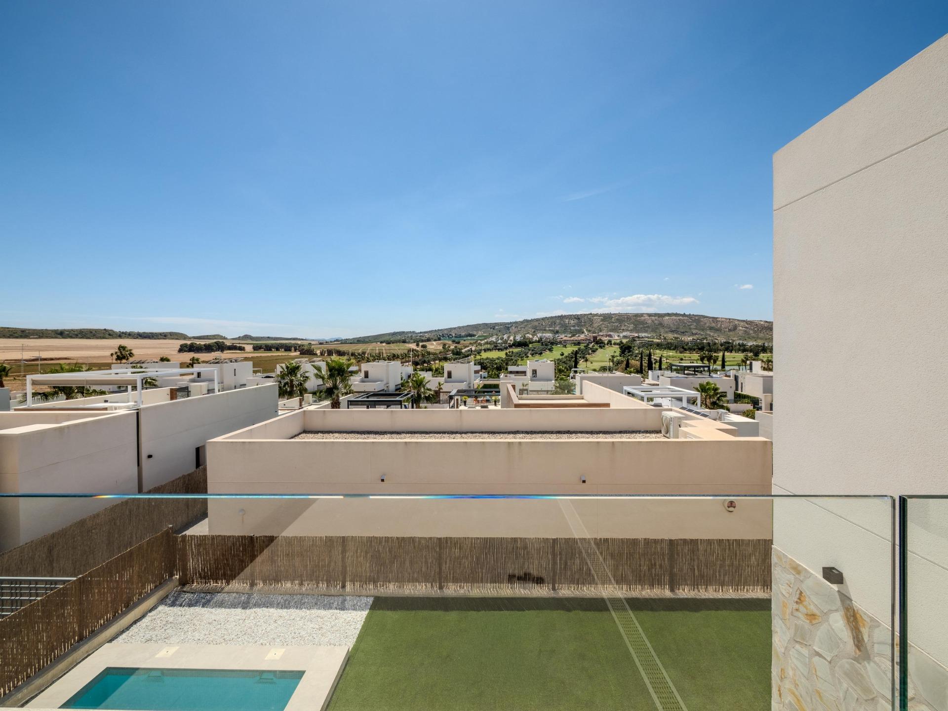 Villa en venta en Algorfa