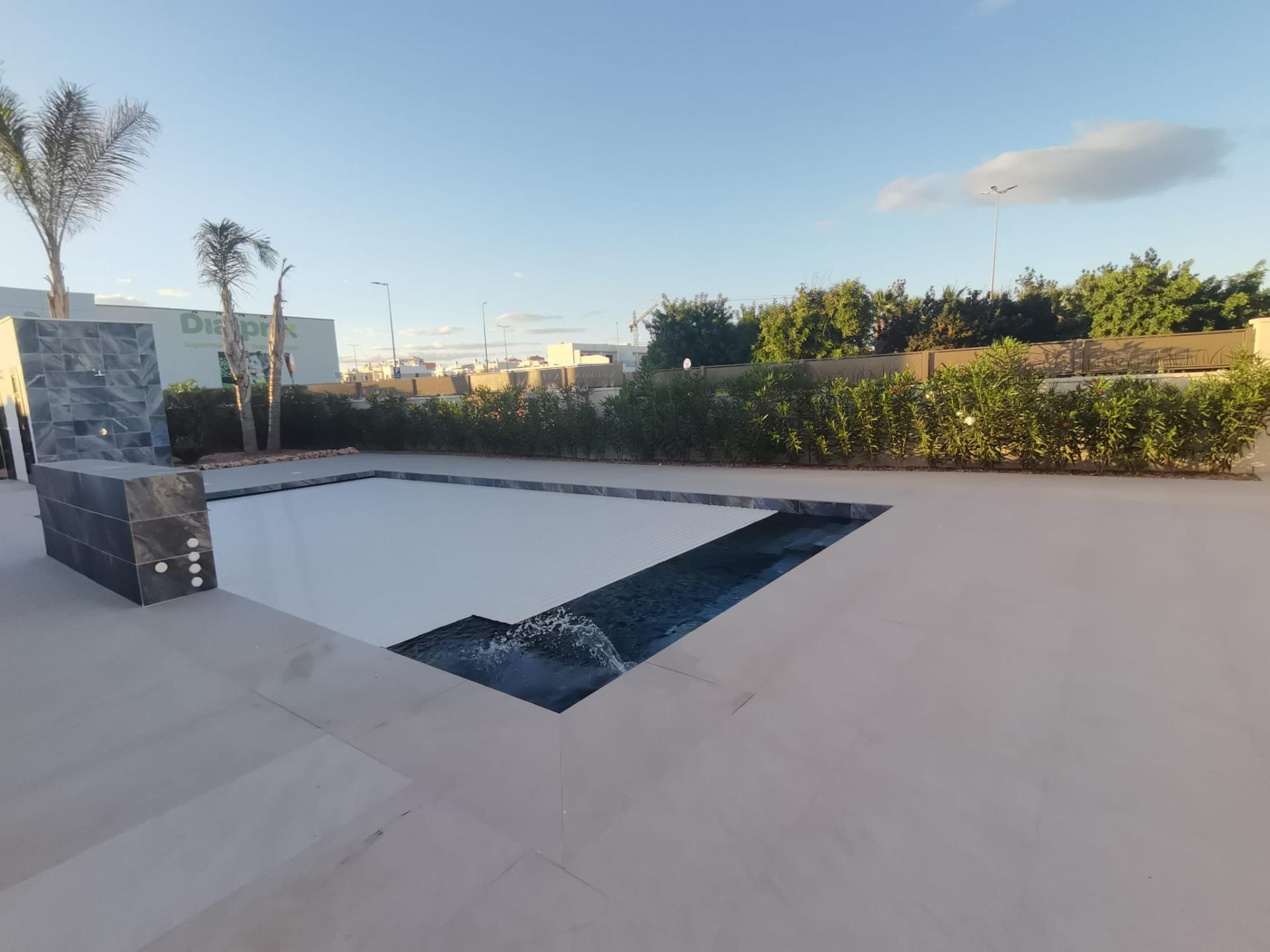 Villa en venta en Los Montesinos