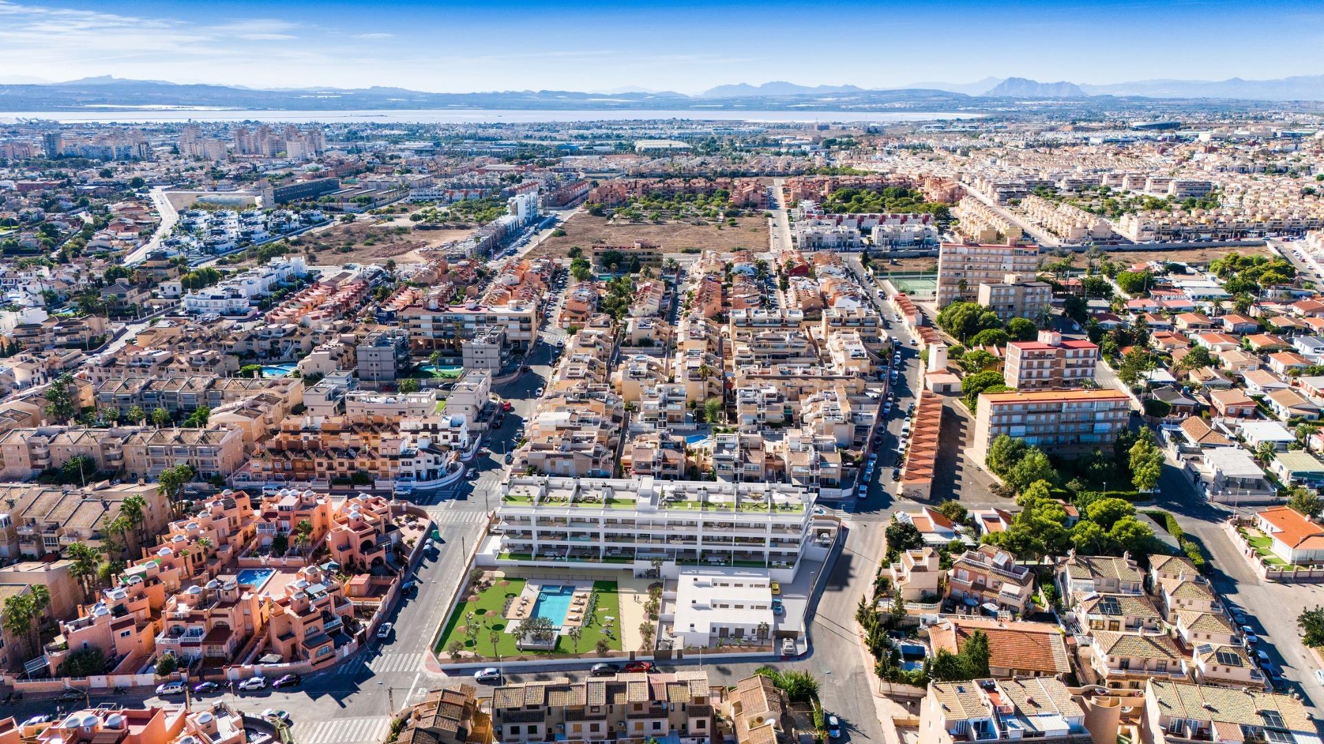 شقة للبيع في Torrevieja