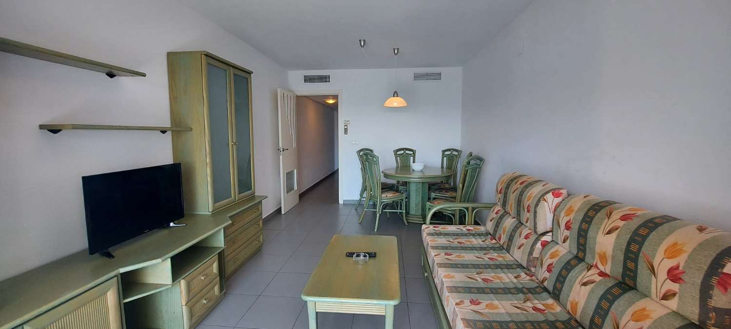 Apartamento 2 dormitorios, 2 baños en primera línea de playa en Calpe (Costa Blanca)