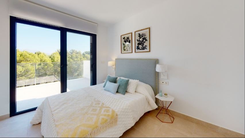 Villa indépendante de nouvelle construction avec piscine privée à La Nucía (Alicante)