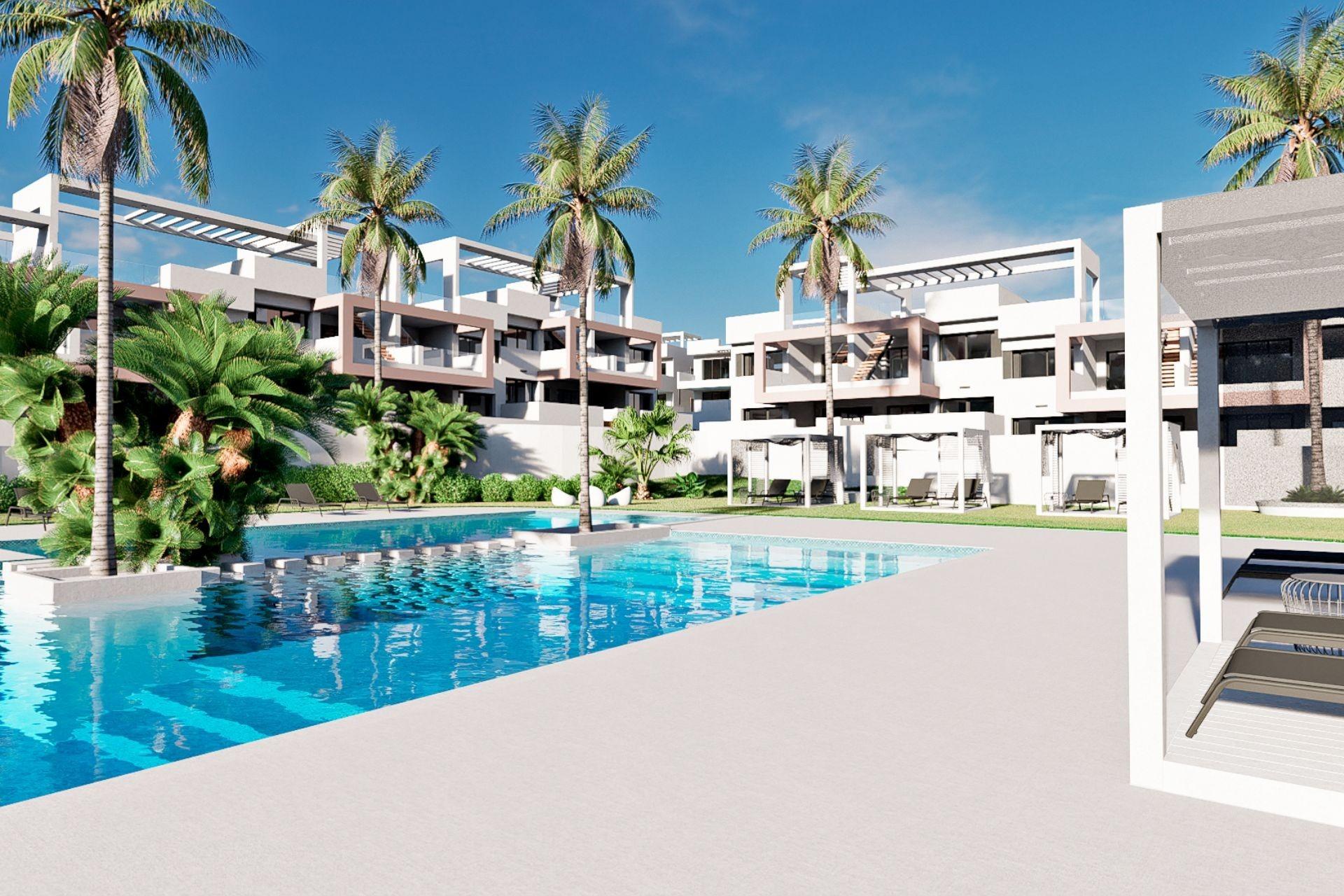 Bungalow à l'étage supérieur avec terrasse et solarium, 3 chambres et piscine privée à Finestrat (Costa Blanca)