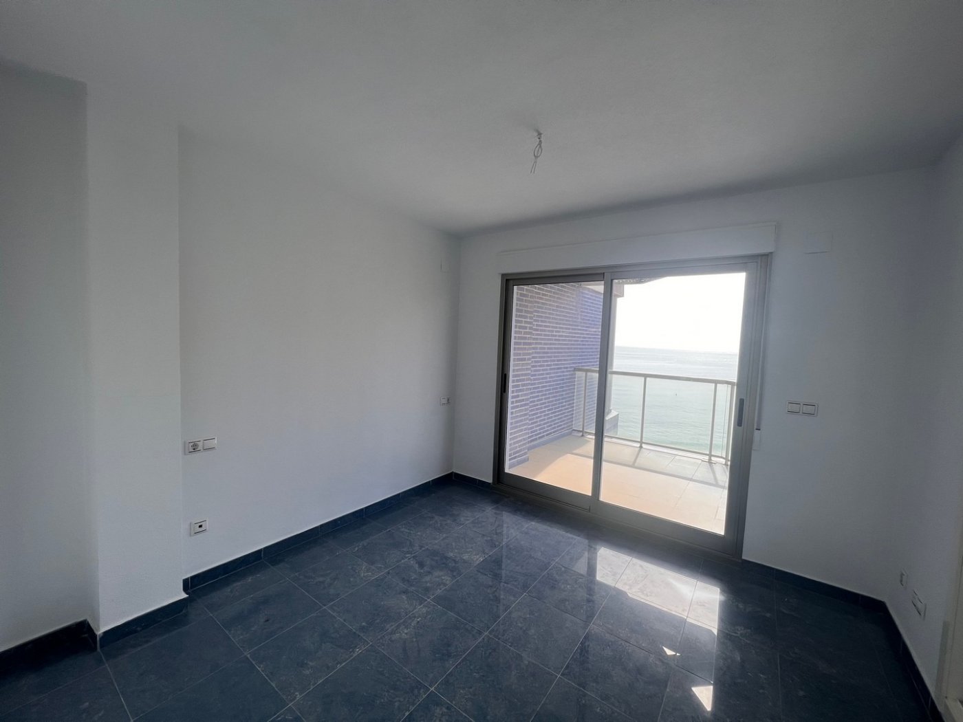 Atico duplex 3 dormitorios primera línea playa en Calpe (Costa Blanca)