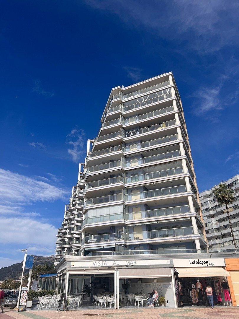 Atico duplex 3 dormitorios primera línea playa en Calpe (Costa Blanca)