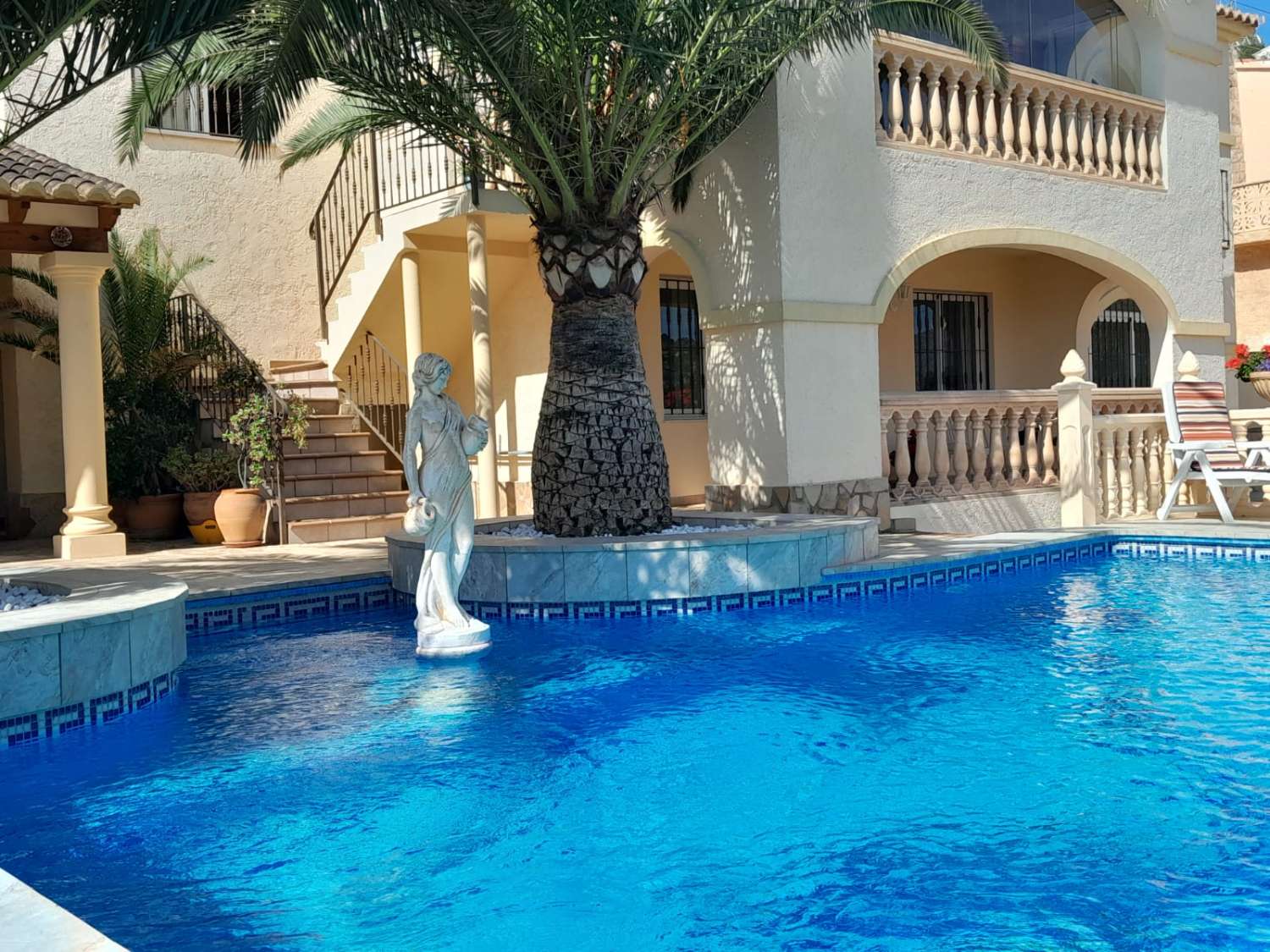 Villa 5 dormitorios piscina en Calpe (Costa Blanca)
