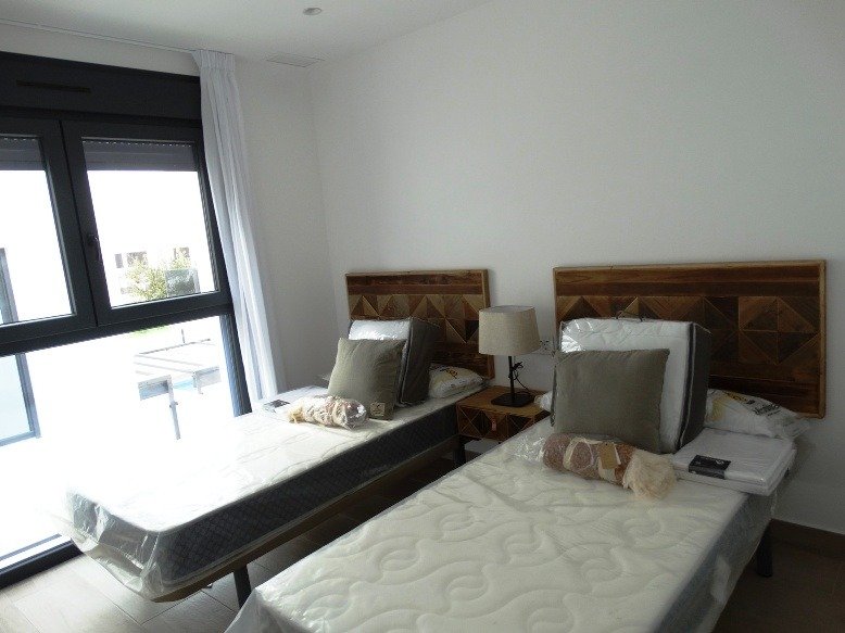 Villa for sale in Pilar de la Horadada