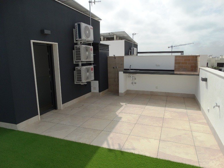 Villa for sale in Pilar de la Horadada