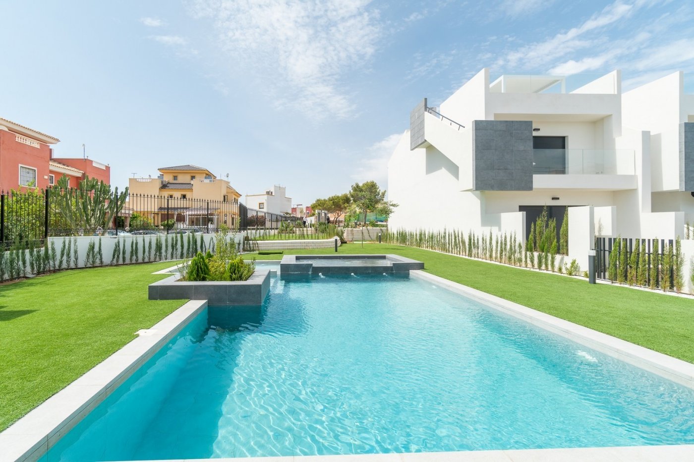 Bungalov v prodeji in Los Balcones - Los Altos del Edén (Torrevieja)