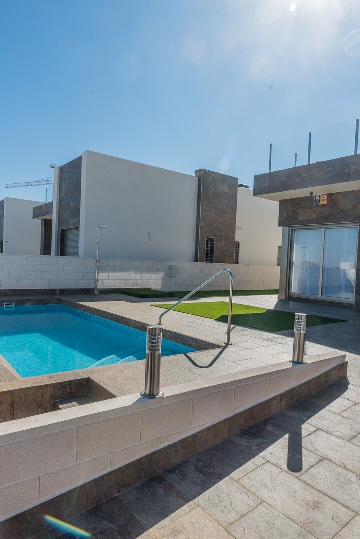 Villa te koop in Orihuela Costa