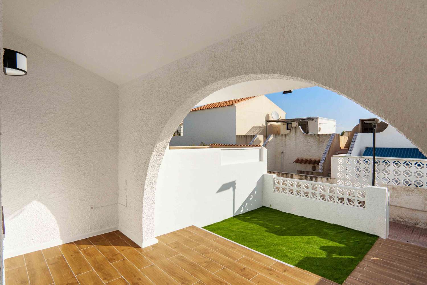 Bungalow met 2 slaapkamers en tuin in San Miguel de Salinas (Costa Blanca)