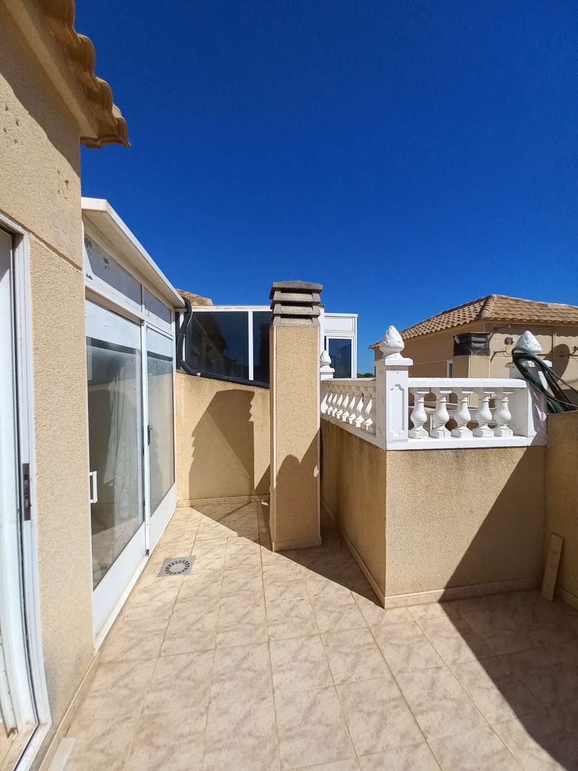 Duplex met 3 slaapkamers en gemeenschappelijk zwembad in Los balcones-Torrevieja (Costa Blanca Zuid)
