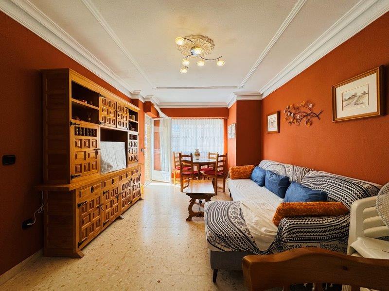 2 bedroom apartment 250 m. from the beach in La Mata (Alicante)