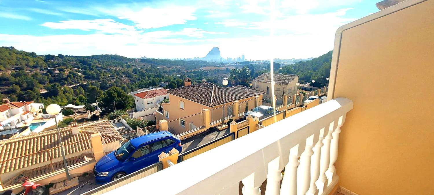 2 bedroom bungalow with open panoramic views, sea and rock in Calpe (Costa Blanca)