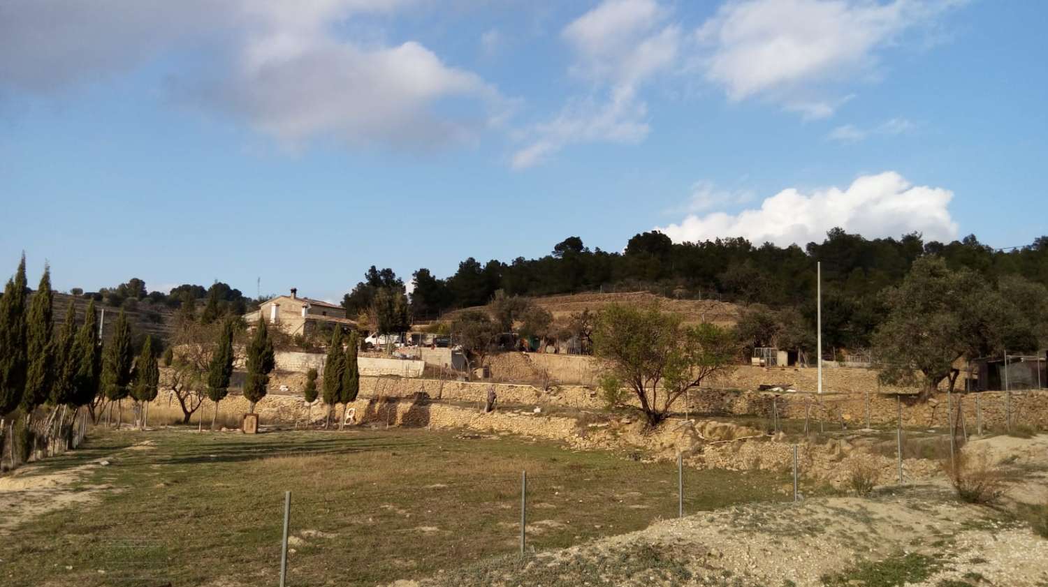 Rustikales Grundstück von 15.051 m2 in Benissa (Alicante-Costa Blanca)