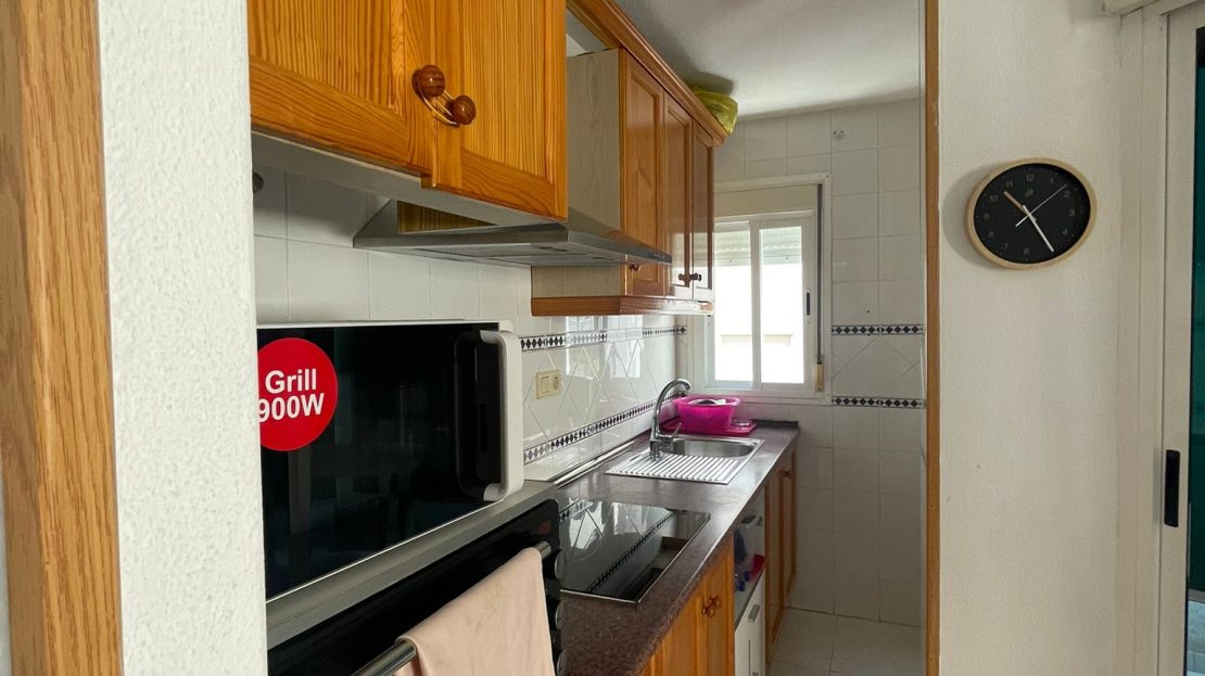 2 bedroom apartment 600 m from the beaches of Cura and Playa de los Locos in Torrevieja (Alicante)