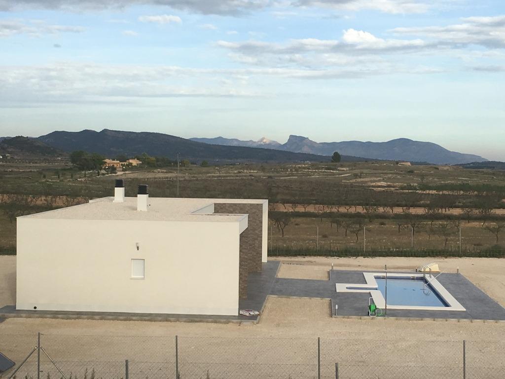 Villa for sale in Pinoso