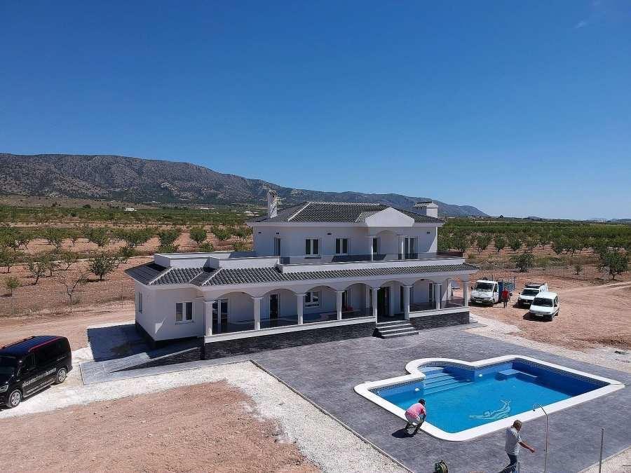 Villa en venta en Pinoso