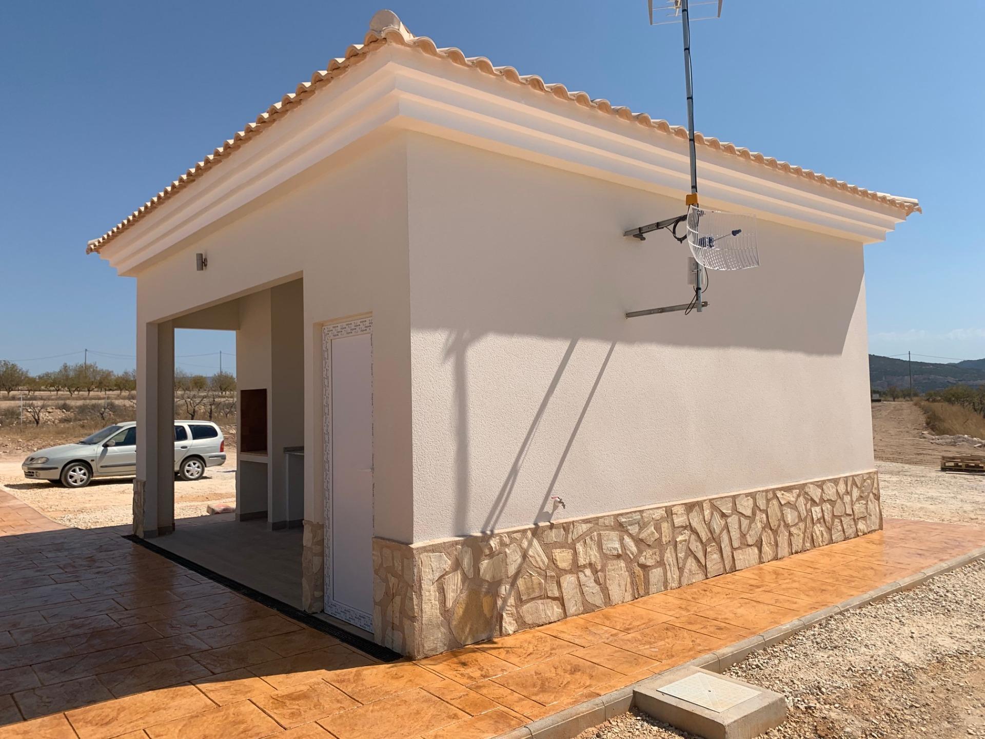 New Construction Villas on 10,000 m2 plots in Pinoso (Alicante)