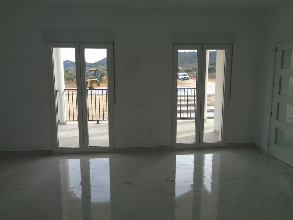 New Construction Villas on 10,000 m2 plots in Pinoso (Alicante)
