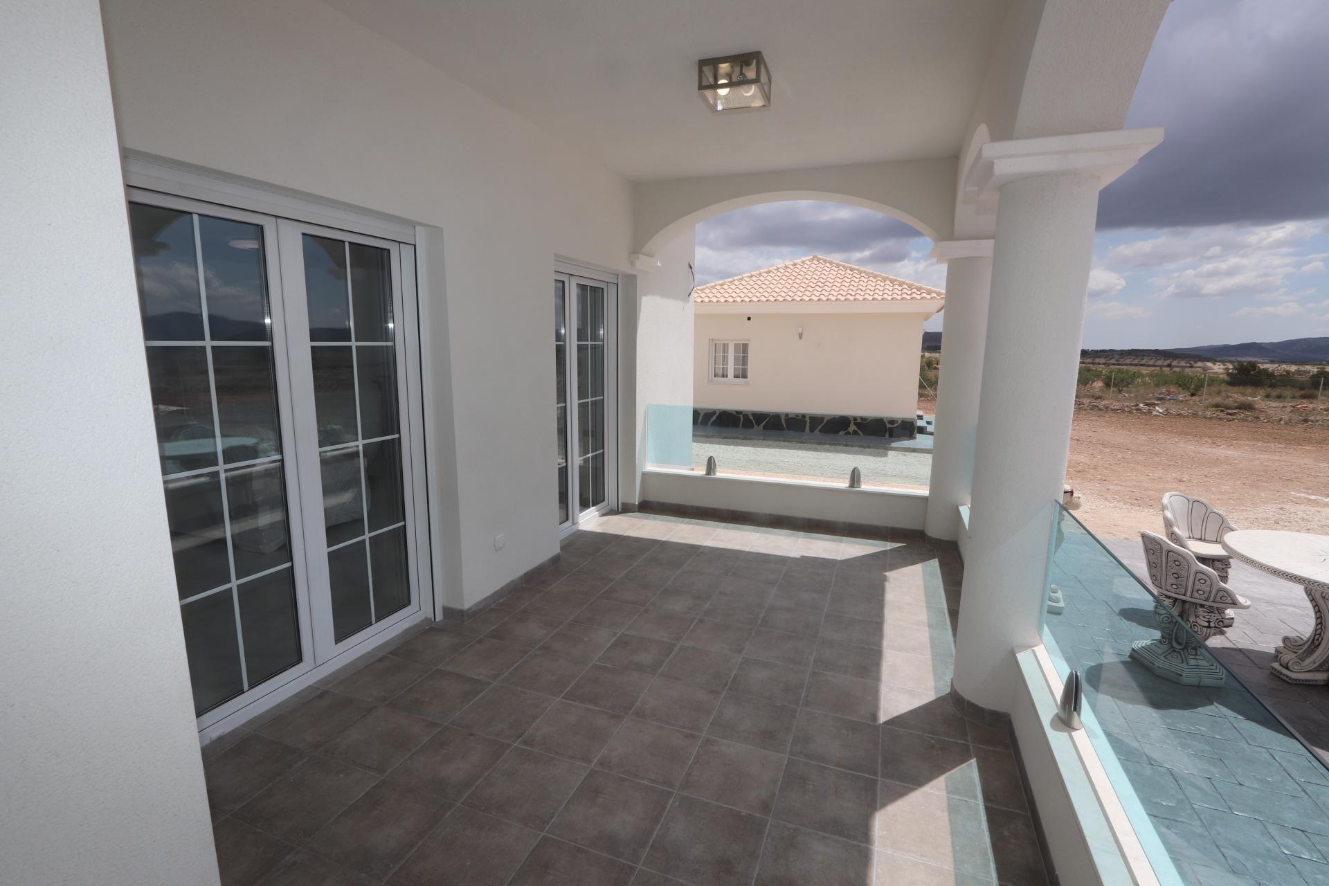 New Construction Villas on 10,000 m2 plots in Pinoso (Alicante)