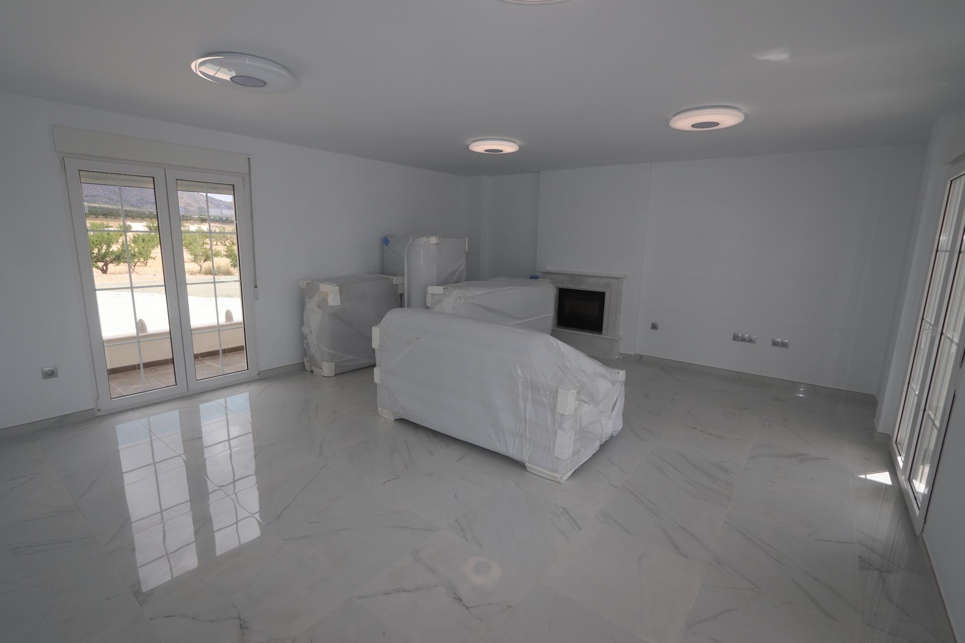 New Construction Villas on 10,000 m2 plots in Pinoso (Alicante)