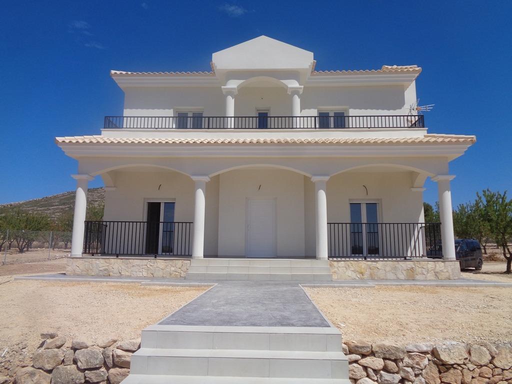 Villa en venta en Pinoso