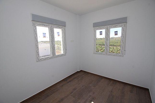 Villa for sale in Pinoso