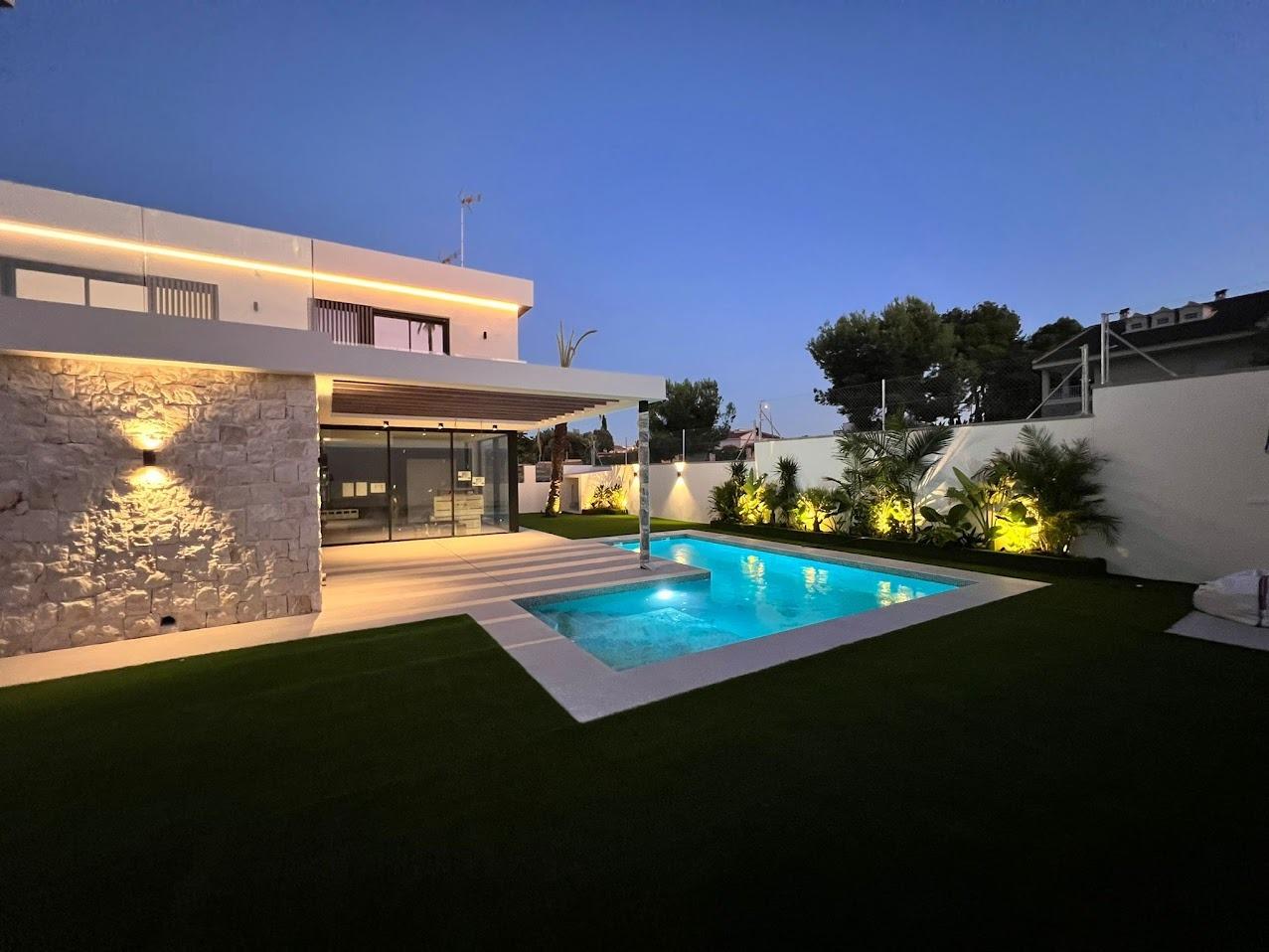 Hus til salg i Orihuela Costa