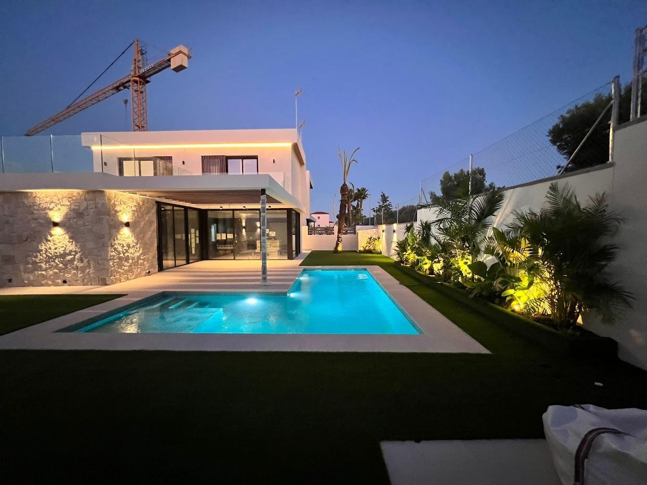 Hus til salg i Orihuela Costa