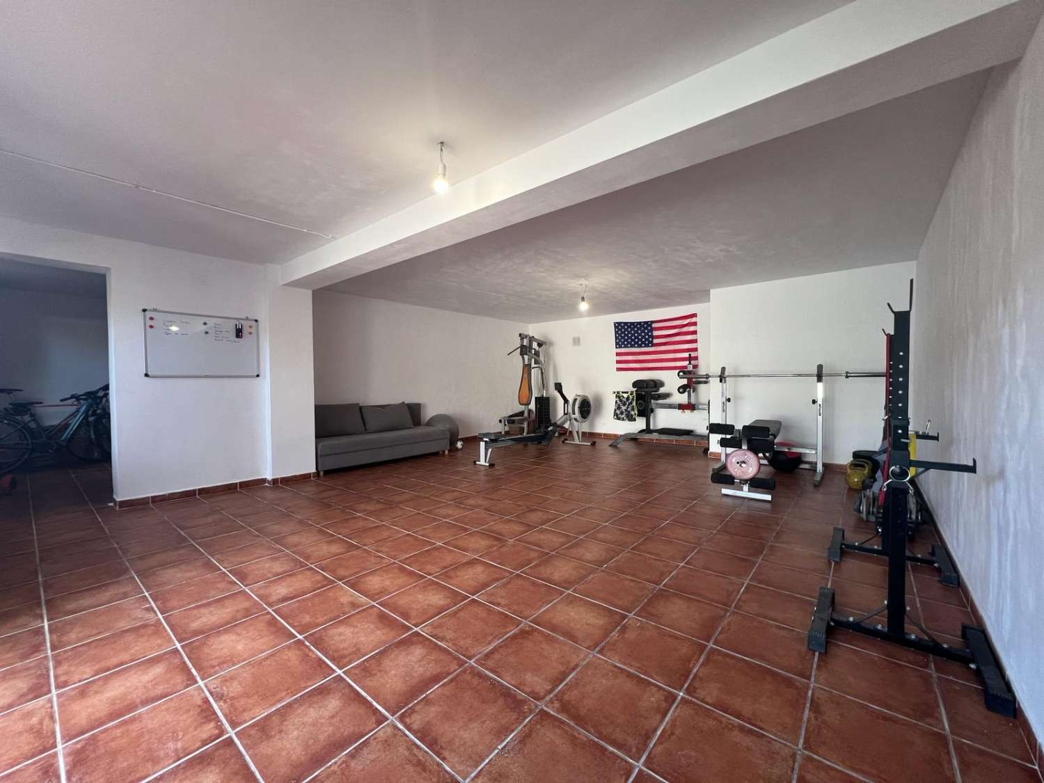 VILLA IN MORAIRA SOL PARK, FLAT WALKING DISTANCE TO THE TOWN AND BEACH, FOR SALE