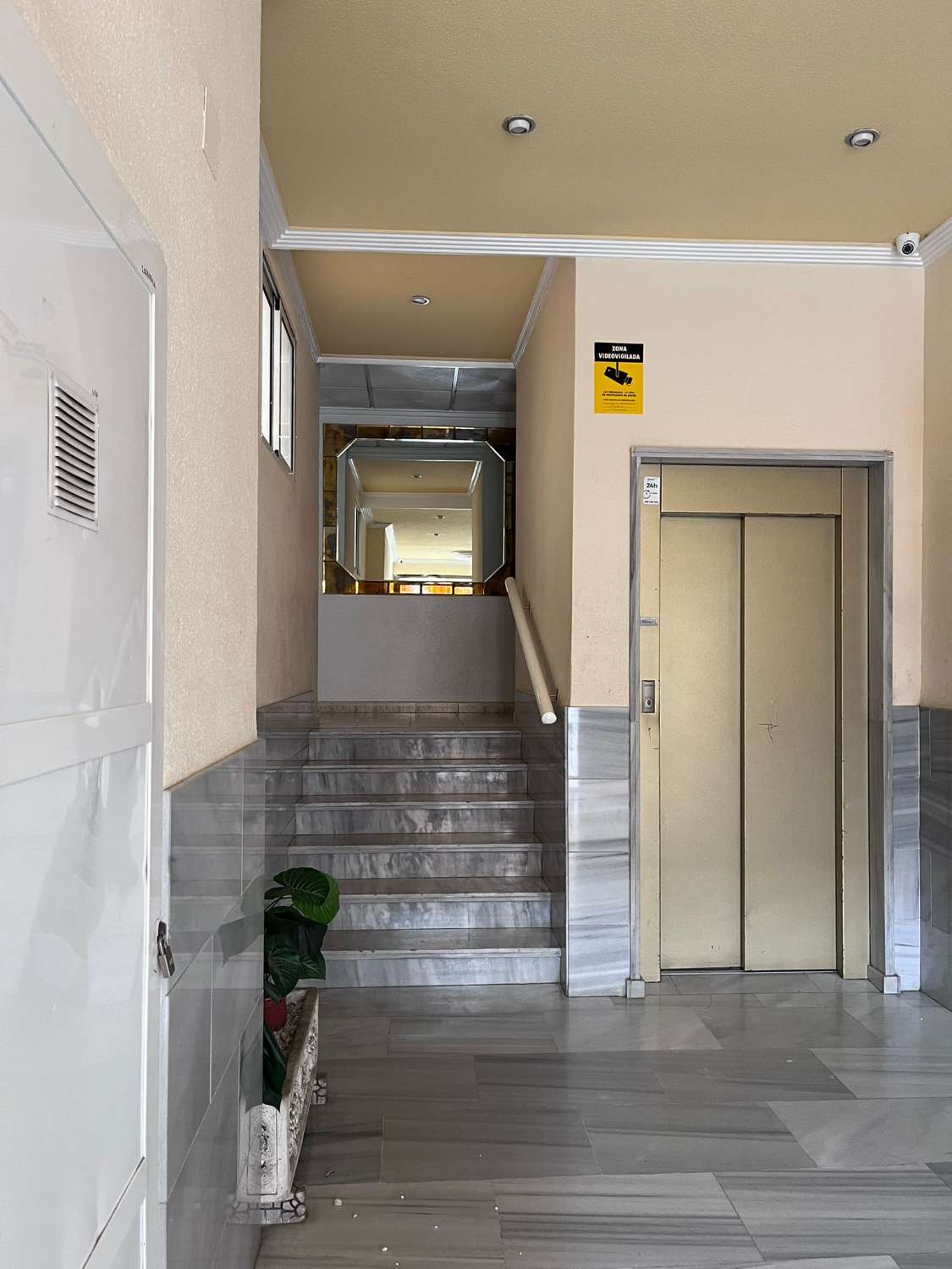 Appartement de 2 chambres avec piscine et prêt à emménager à Torrevieja (Costa Blanca Sud)