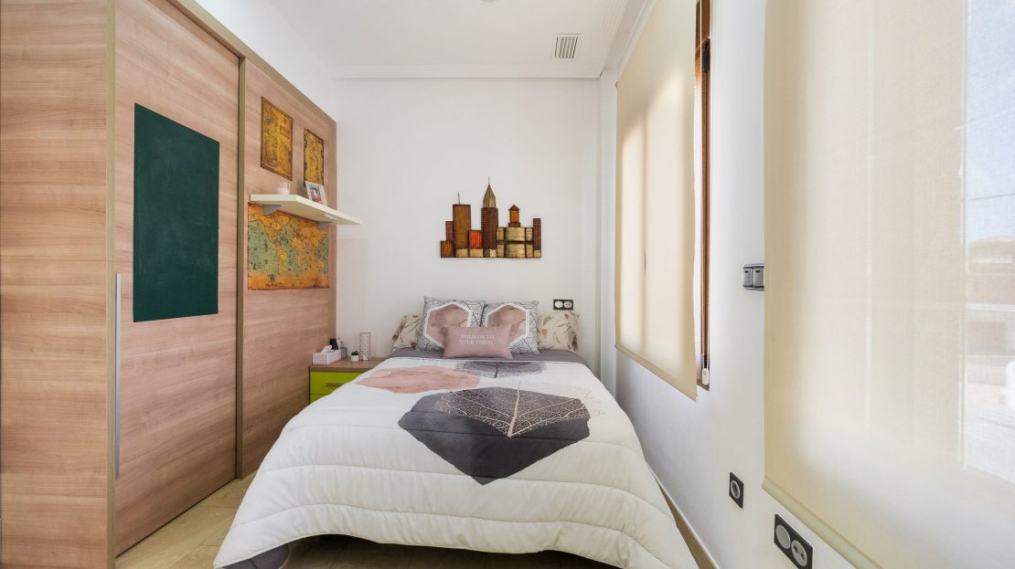 Beeindruckende Villa mit Pool in La Aparecida-Orihuela (Costa Blanca Süd)