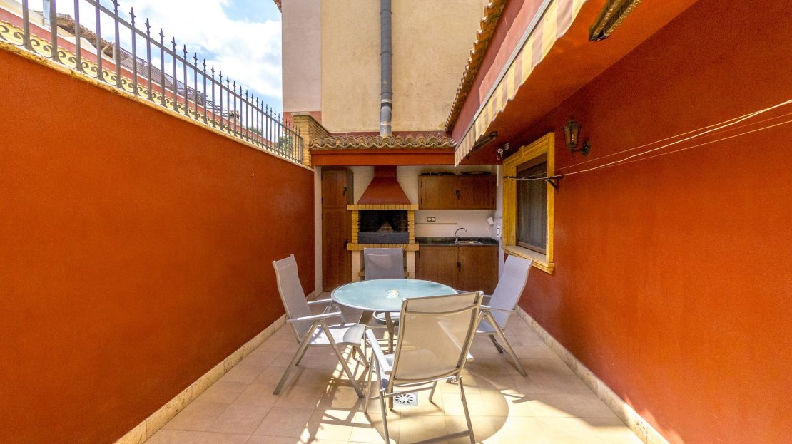 Beeindruckende Villa mit Pool in La Aparecida-Orihuela (Costa Blanca Süd)