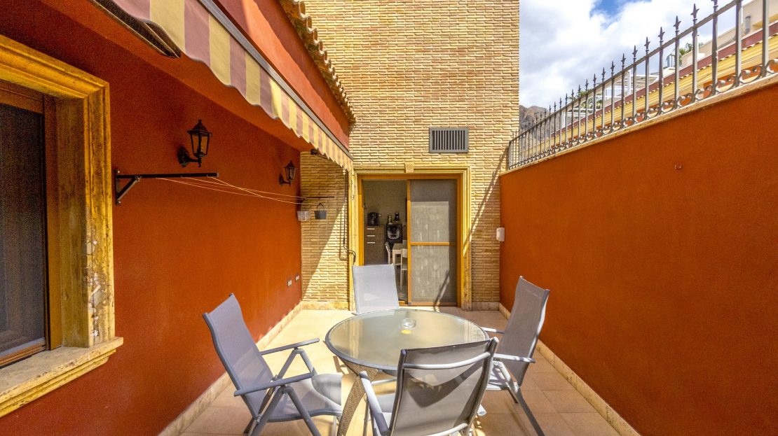 Beeindruckende Villa mit Pool in La Aparecida-Orihuela (Costa Blanca Süd)