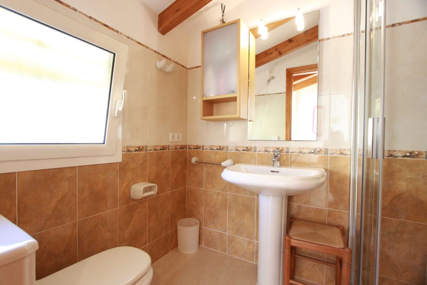 ZU VERKAUFEN IN CALPE, VILLA MIT MEERBLICK