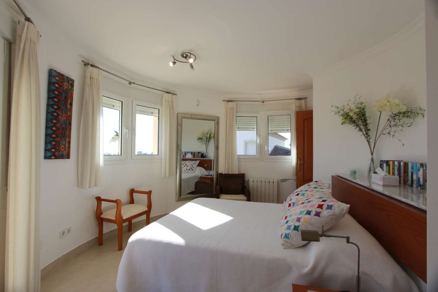 ZU VERKAUFEN IN CALPE, VILLA MIT MEERBLICK