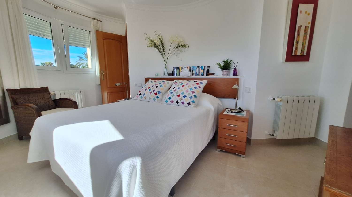 ZU VERKAUFEN IN CALPE, VILLA MIT MEERBLICK
