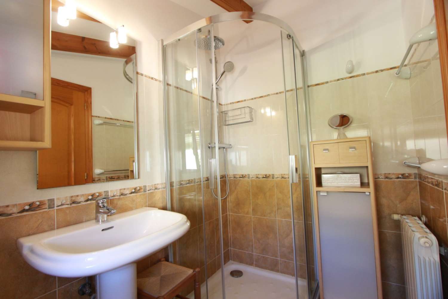 ZU VERKAUFEN IN CALPE, VILLA MIT MEERBLICK