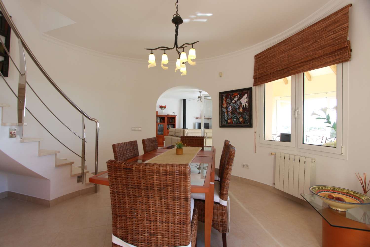 ZU VERKAUFEN IN CALPE, VILLA MIT MEERBLICK